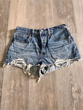 Levi's Distressed High-Waist Denim Shorts - Medium Blue